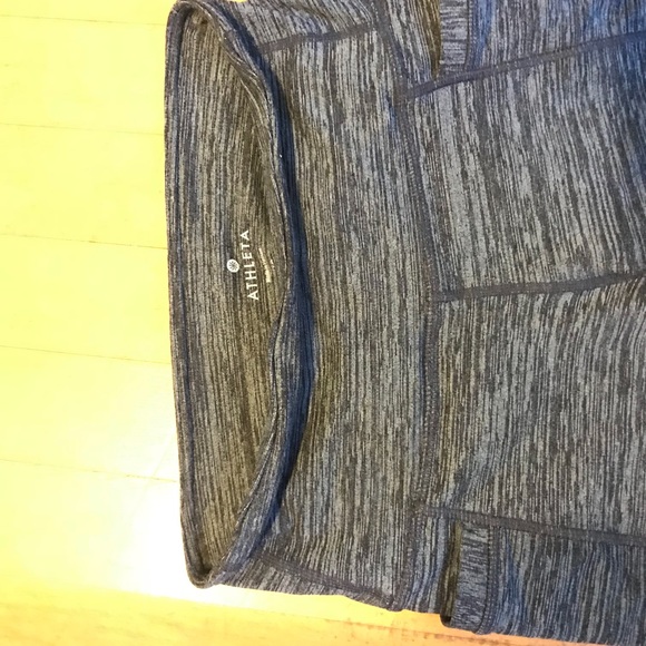 ATHLETA WORKOUT LEGGINGS - Picture 2 of 3